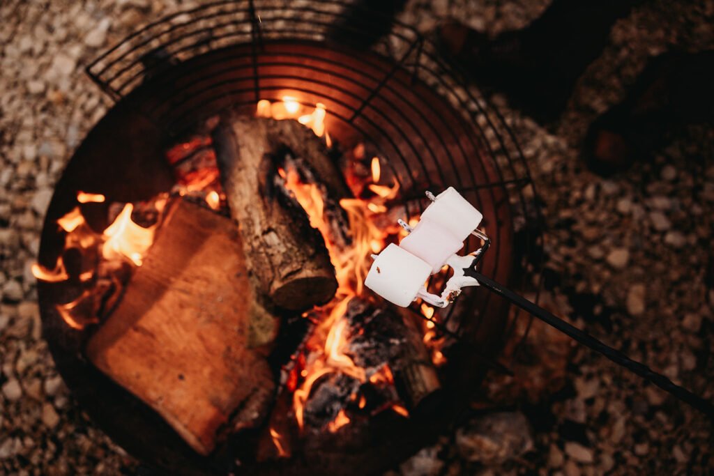 Toasting marshmallows - Luxury Airbnb Glamping Cabin Norfolk - Dog Friendly